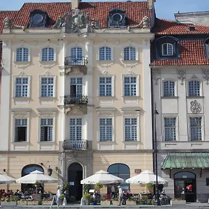 Goscinne Dom Literatury Warsaw