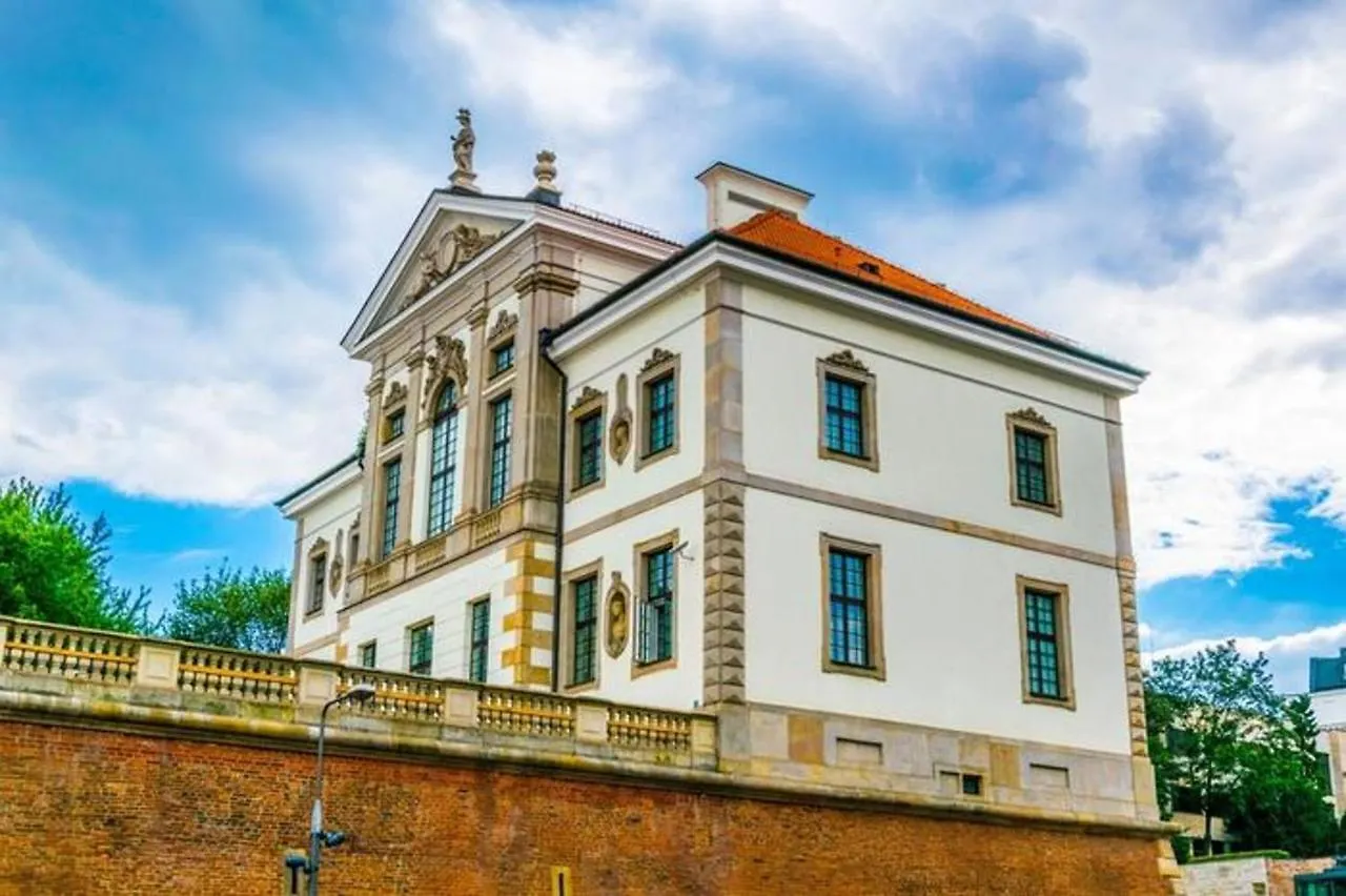 Helvetia Plus B&B - Private Rooms And Apartments Warsaw Poland