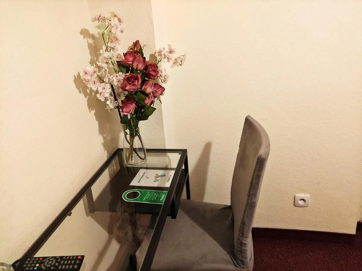 Bed & Breakfast Helvetia Plus B&B - Private Rooms And Apartments Varsavia Polonia